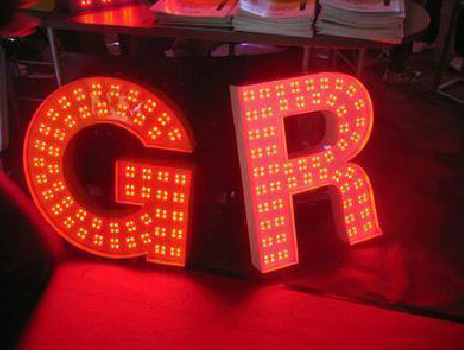  象山LED发光字常见的安装误区。